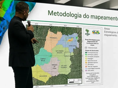 Murilo Cardoso apresentando projeto de geoprocessamento ambiental